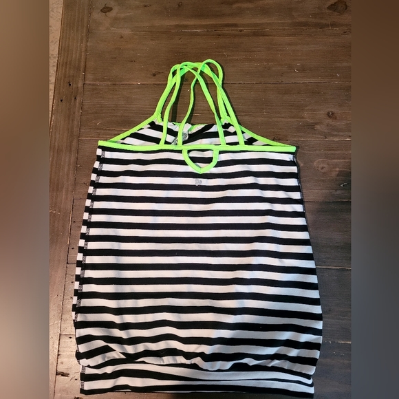 Girls triple flip athletic tanks size 4 - Picture 6 of 6